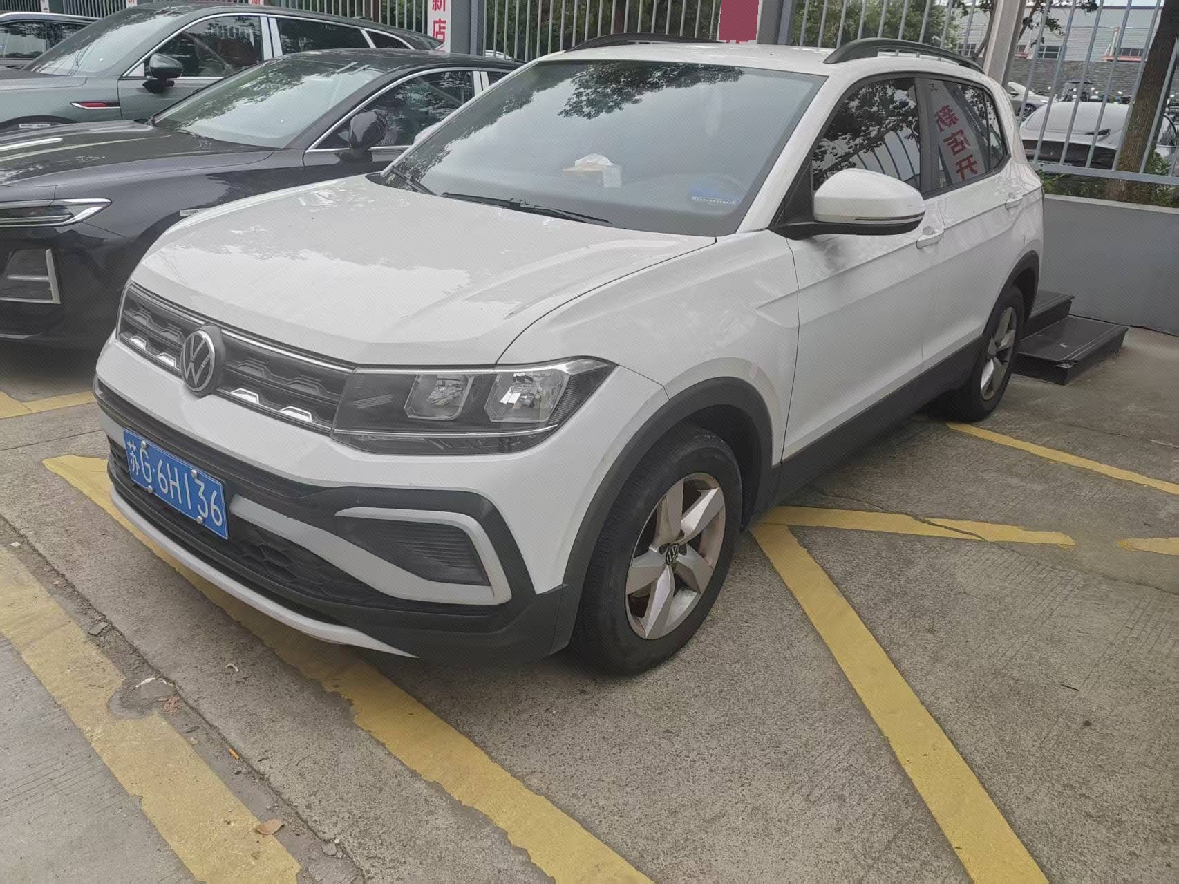 Volkswagen T-Cross 2022 Volkswagen T-Cross 2022 car image
