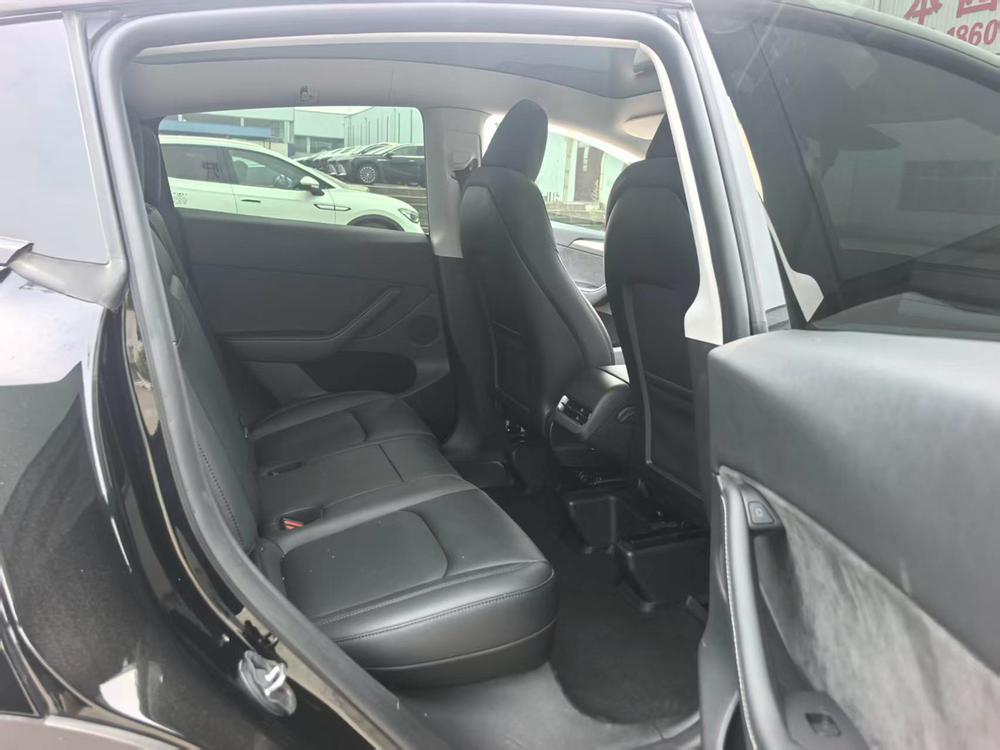 Tesla Model Y 2023 #12 Tesla Model Y 2023 car image #12
