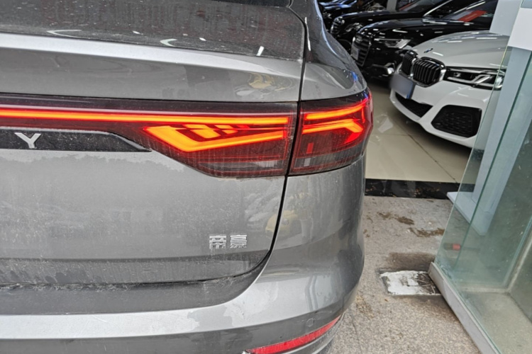 GEELY Emgrand 2021 car image #8