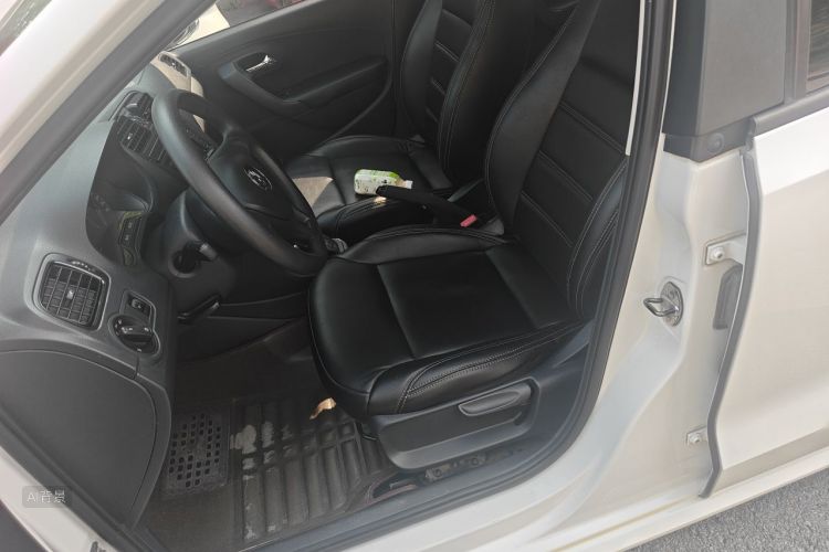 Volkswagen Polo 2016 #17 Volkswagen Polo 2016 car image #17