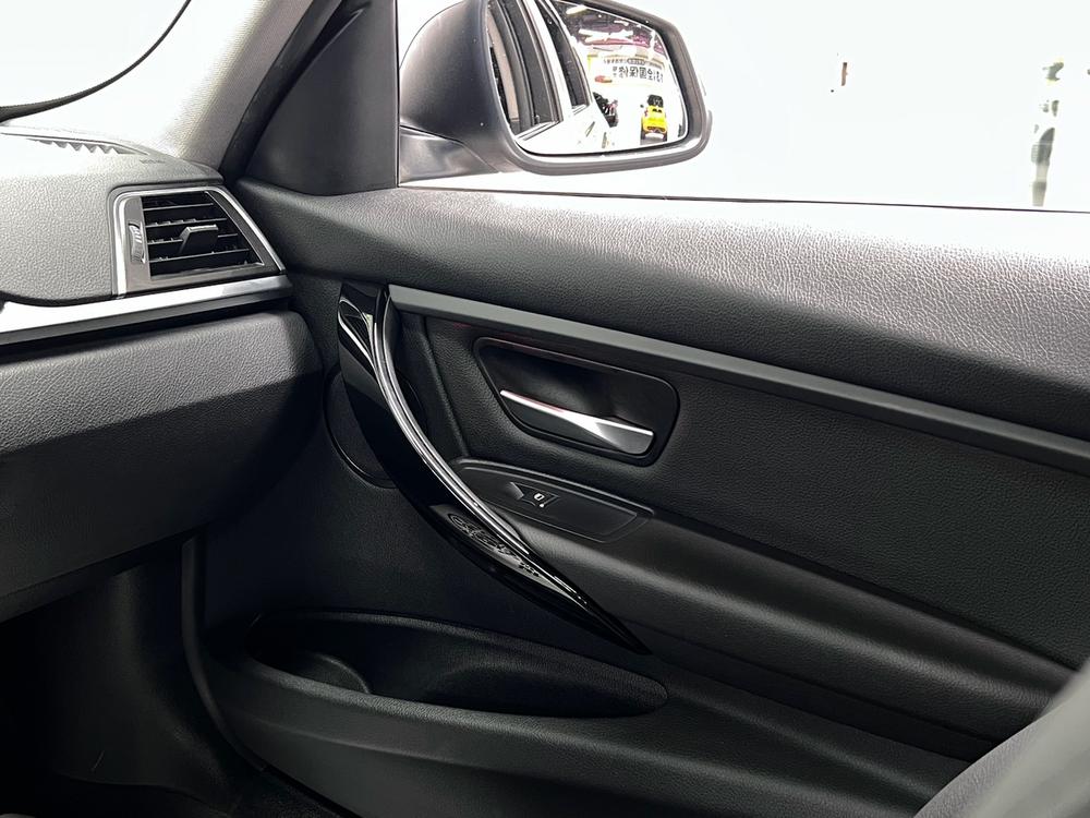 BMW 3 Series 2016 #17 BMW 3 Series 2016 car image #17