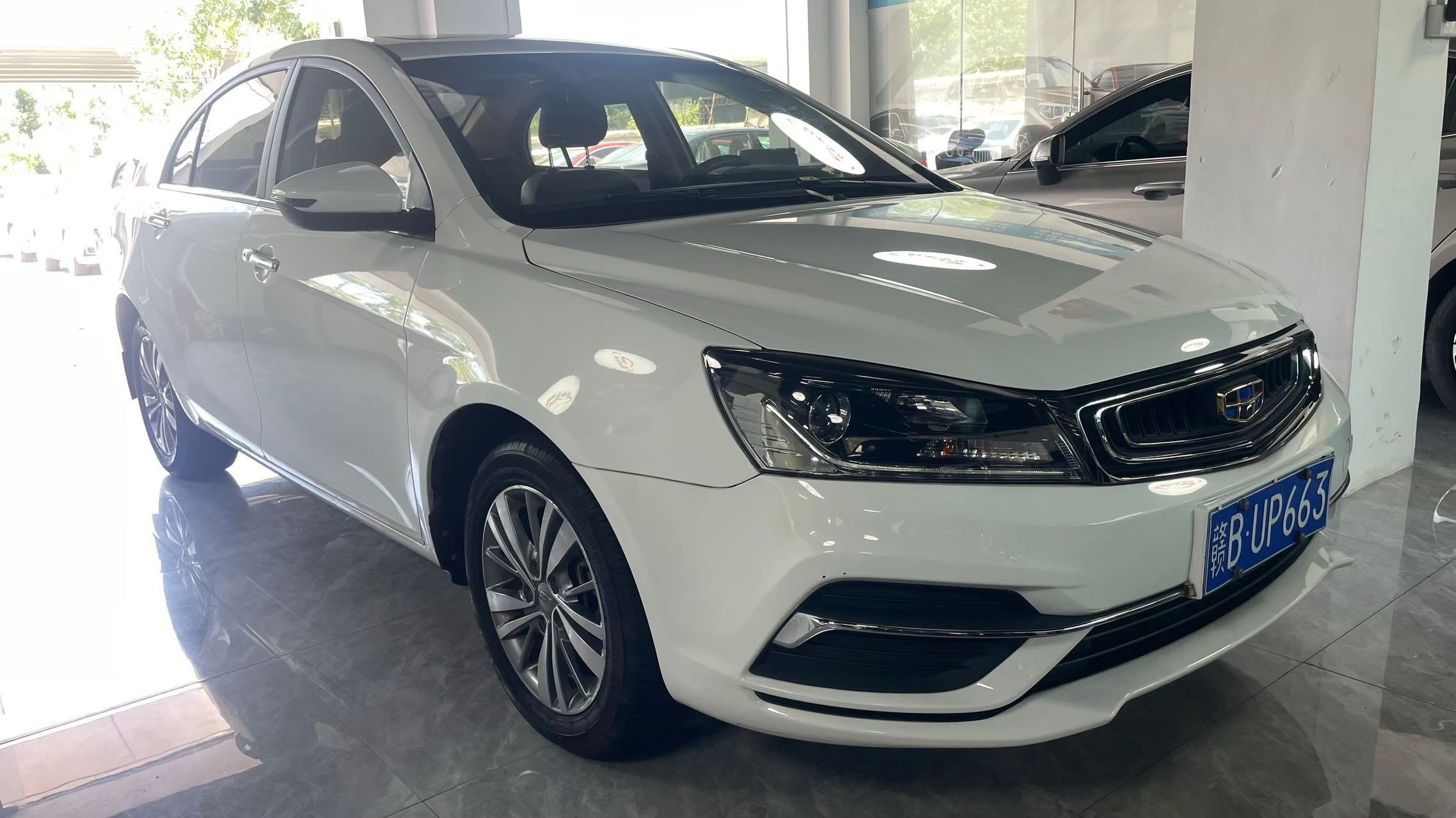GEELY Emgrand 2019 #2 GEELY Emgrand 2019 car image #2