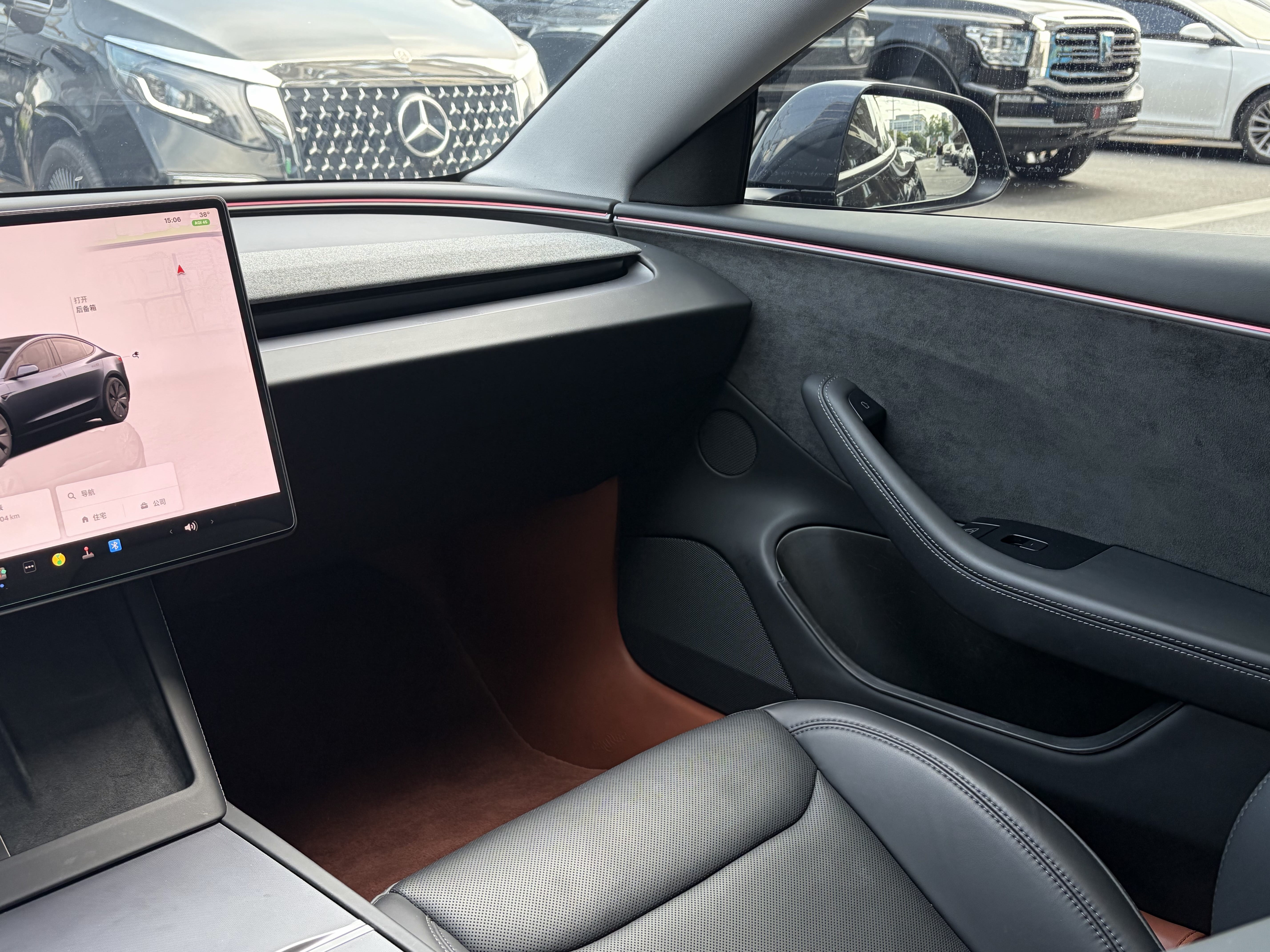 Tesla Model 3 2025 car image #3