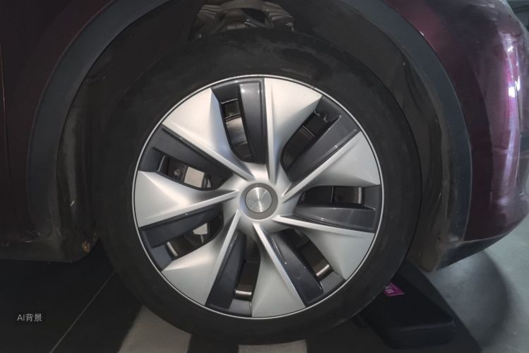 Tesla Model Y 2023 #9 Tesla Model Y 2023 car image #9