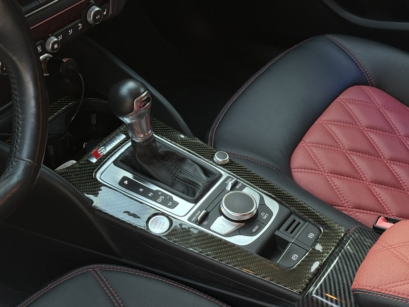 Audi A3 2018 car image #8