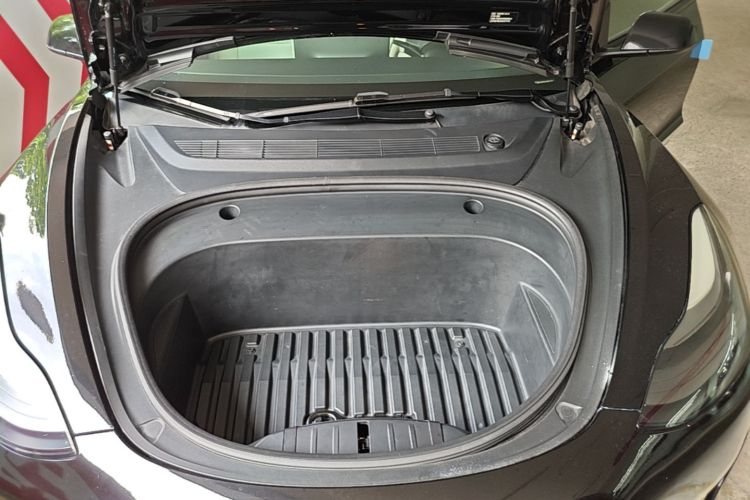 Tesla Model 3 2022 car image #20