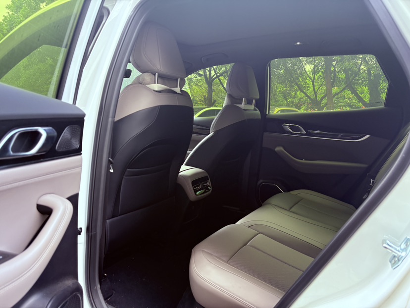 GEELY Boyue L 2025 #5 GEELY Boyue L 2025 صورة سيارة #5
