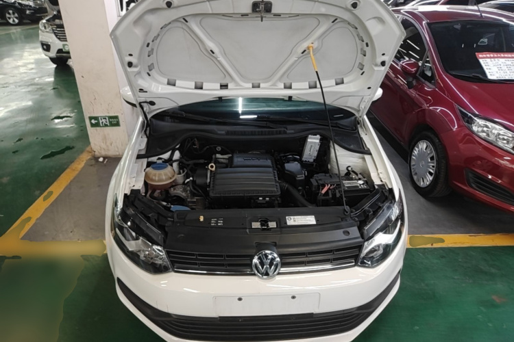 Volkswagen Polo 2019 car image #22