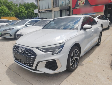 Audi A3 2023 Audi A3 2023 immagine di auto