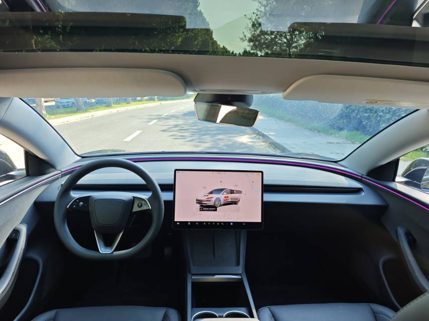Tesla Model 3 2025 car image #6