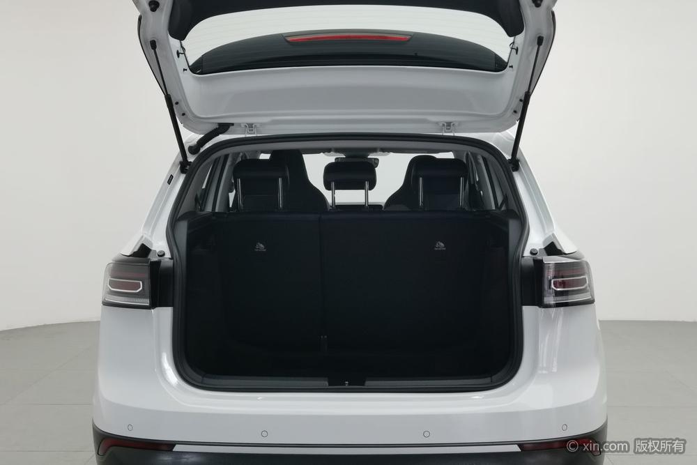 Volkswagen Tharu 2025 car image #23