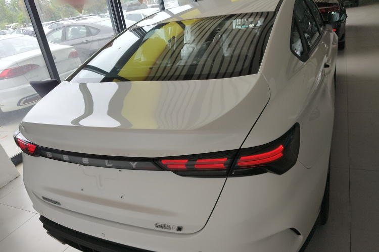 GEELY Binray 2026 #4 GEELY Binray 2026 car image #4