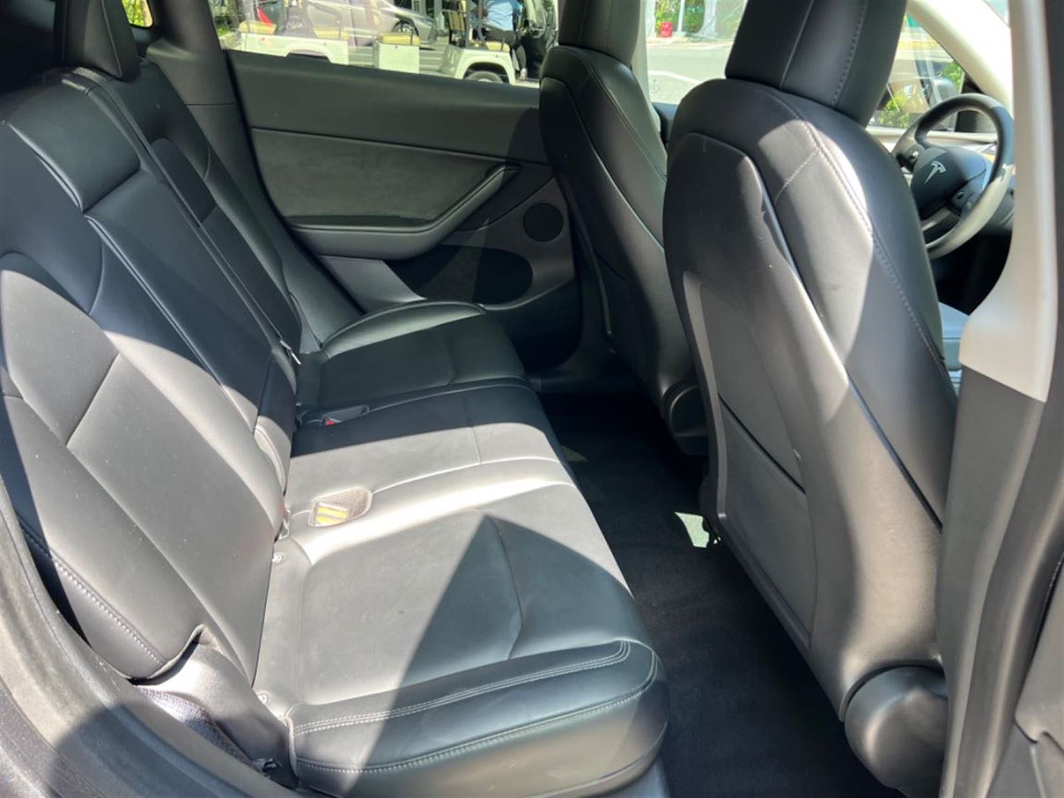 Tesla Model Y 2021 #5 Tesla Model Y 2021 car image #5