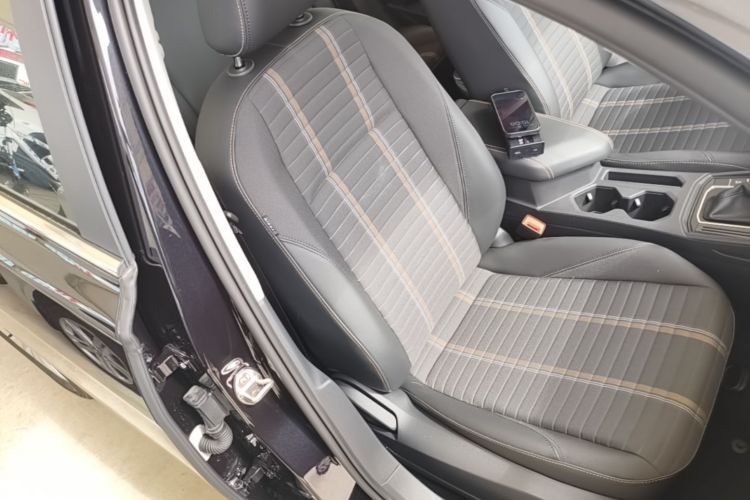 Volkswagen Lavida 2021 car image #24