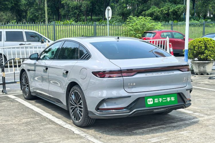 BYD Han 2025 car image #5