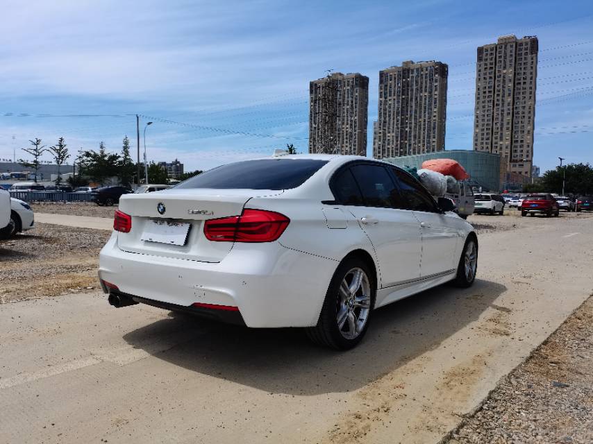 BMW 3 Series 2019 #10 BMW 3 Series 2019 car image #10