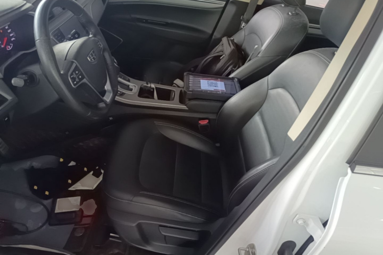 GEELY Emgrand GS 2019 car image #15