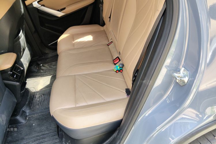 GEELY Boyue L 2022 immagine di auto #19