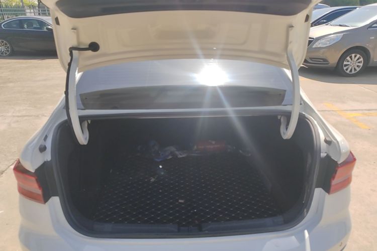 Volkswagen Lavida 2022 car image #19