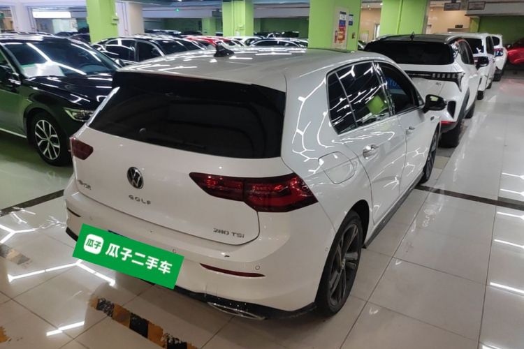Volkswagen Golf 2024 car image #7