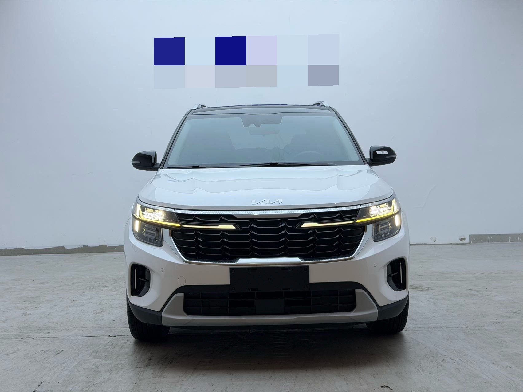 Kia Seltos 2023 immagine di auto #2