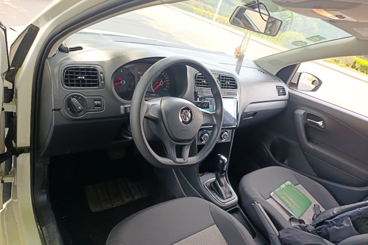 Volkswagen Polo 2018 #10 Volkswagen Polo 2018 car image #10