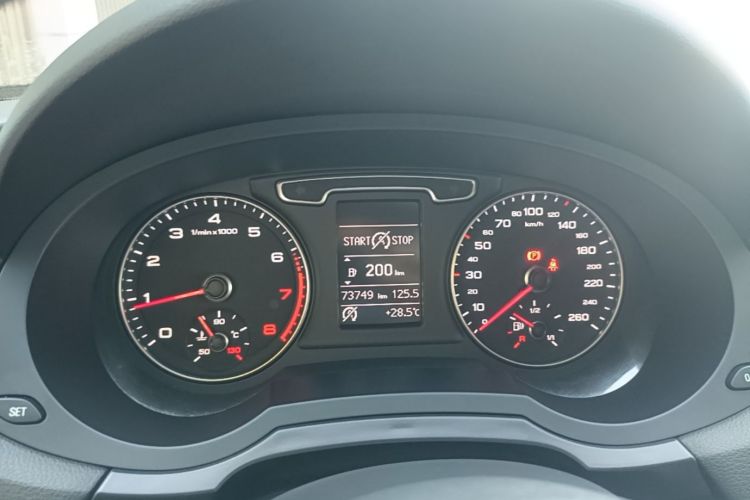 Audi Q3 2016 صورة سيارة #16