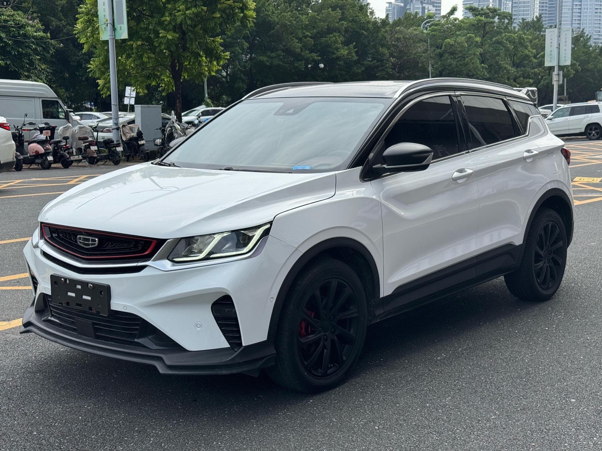 GEELY Coolray 2020 immagine di auto 