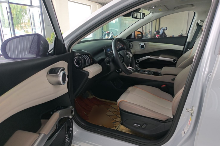 BYD Yuan Plus 2024 #16 BYD Yuan Plus 2024 car image #16