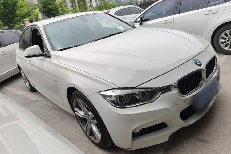 BMW 3 Series 2019 car image #4
