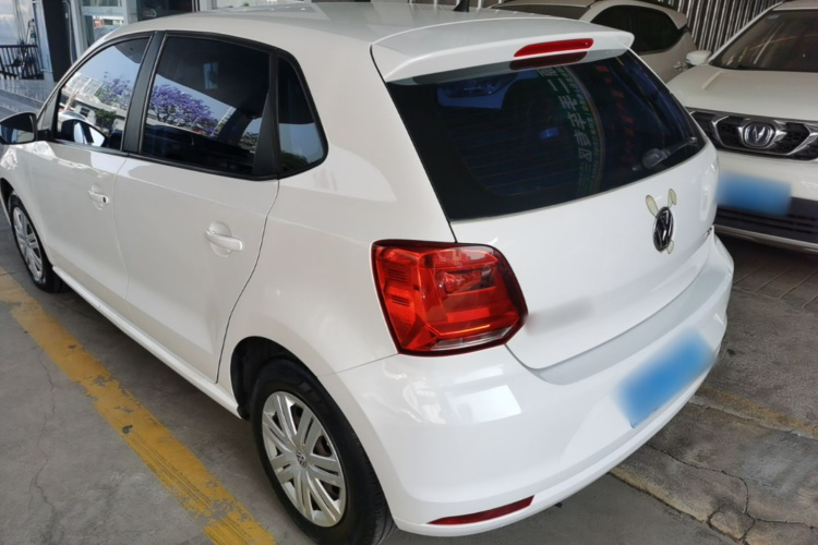 Volkswagen Polo 2017 car image #5