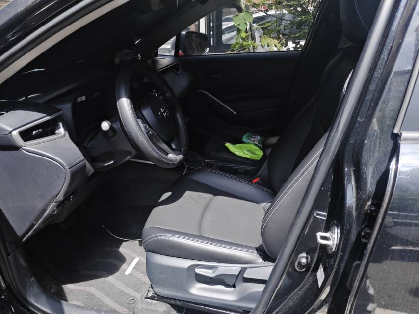 Toyota Corolla Cross 2024 car image #2