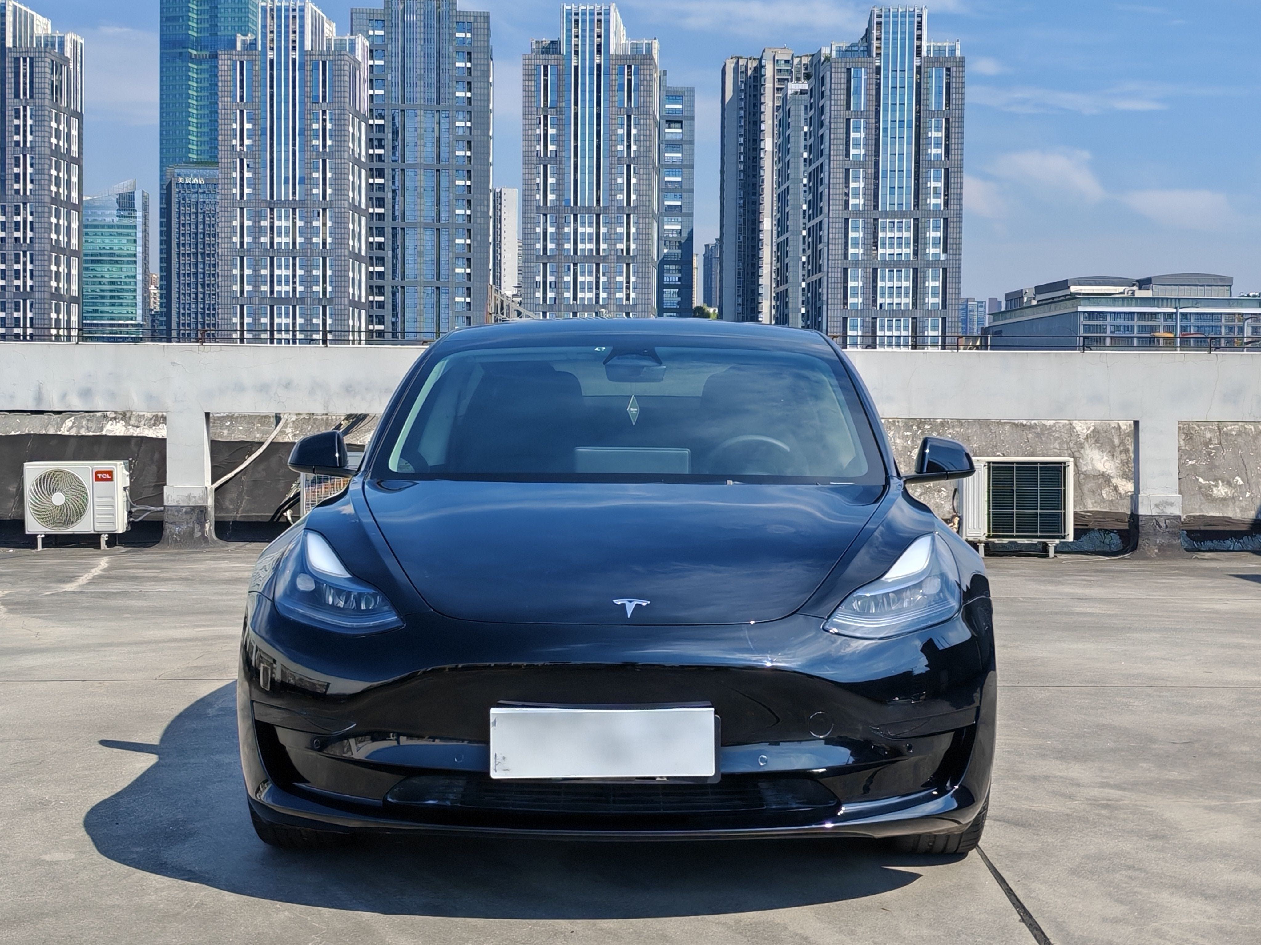 Tesla Model 3 2026 car image #3
