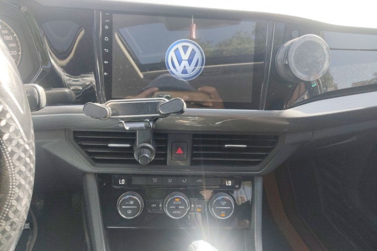 Volkswagen Bora 2019 car image #15