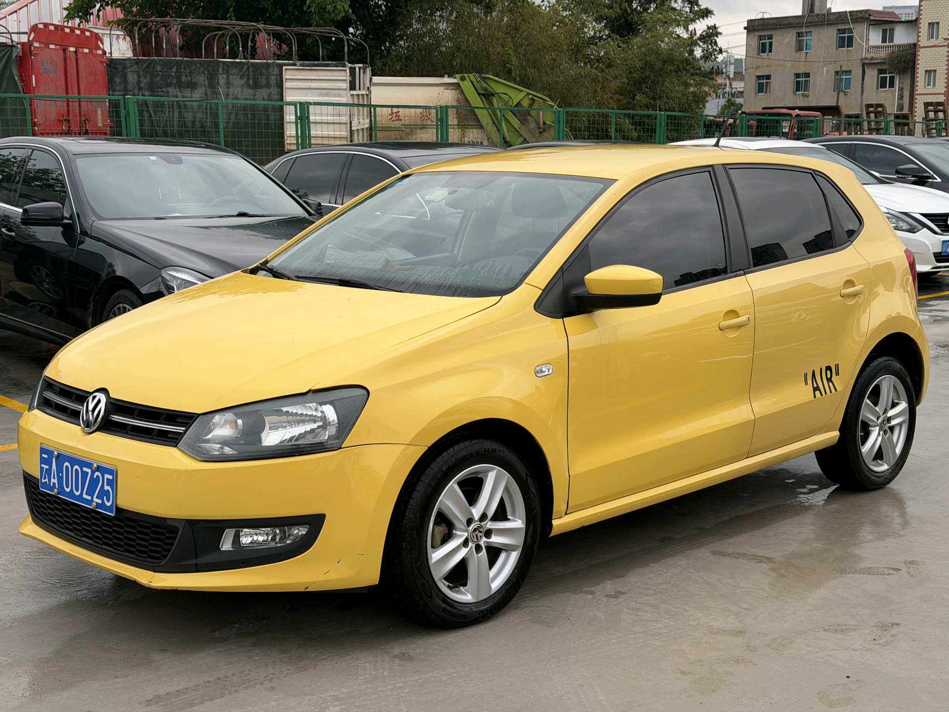 Volkswagen Polo 2012 Volkswagen Polo 2012 car image