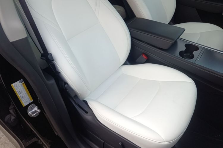 Tesla Model Y 2022 #24 Tesla Model Y 2022 car image #24