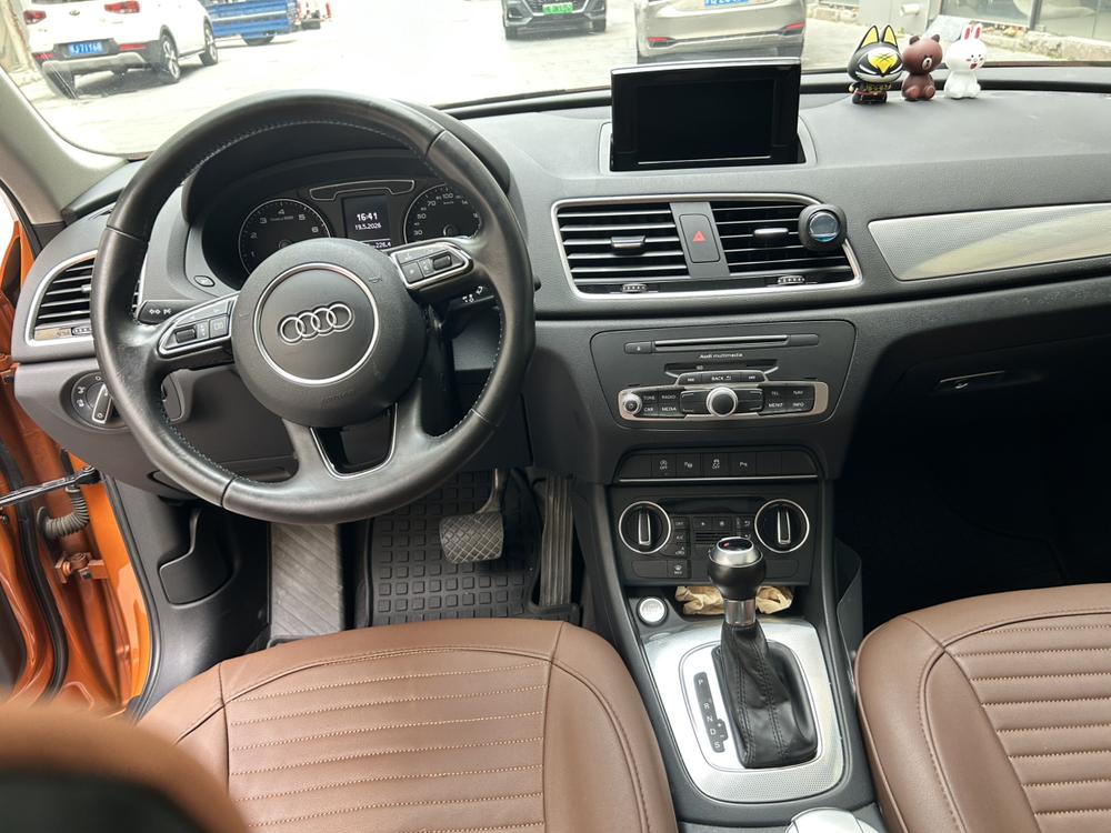 Audi Q3 2016 immagine di auto #9