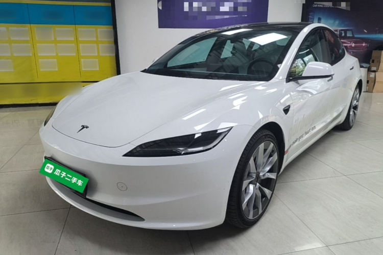 Tesla Model 3 2023 #2 Tesla Model 3 2023 car image #2