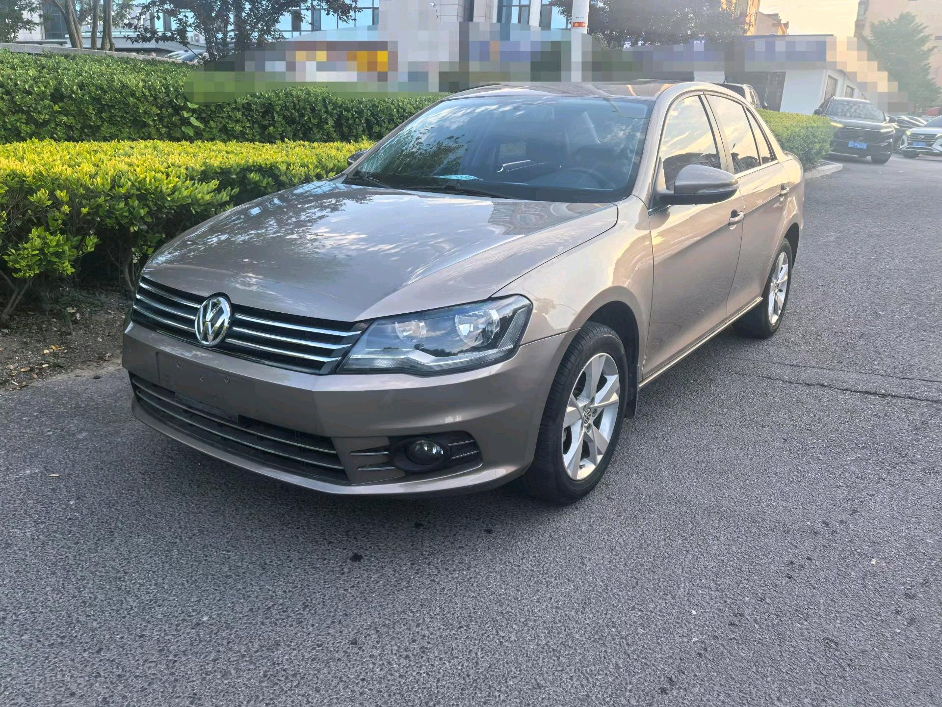 Volkswagen Bora 2014 car image 
