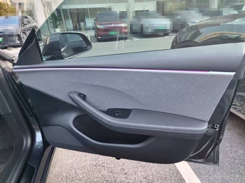 Tesla Model 3 2024 صورة سيارة #12
