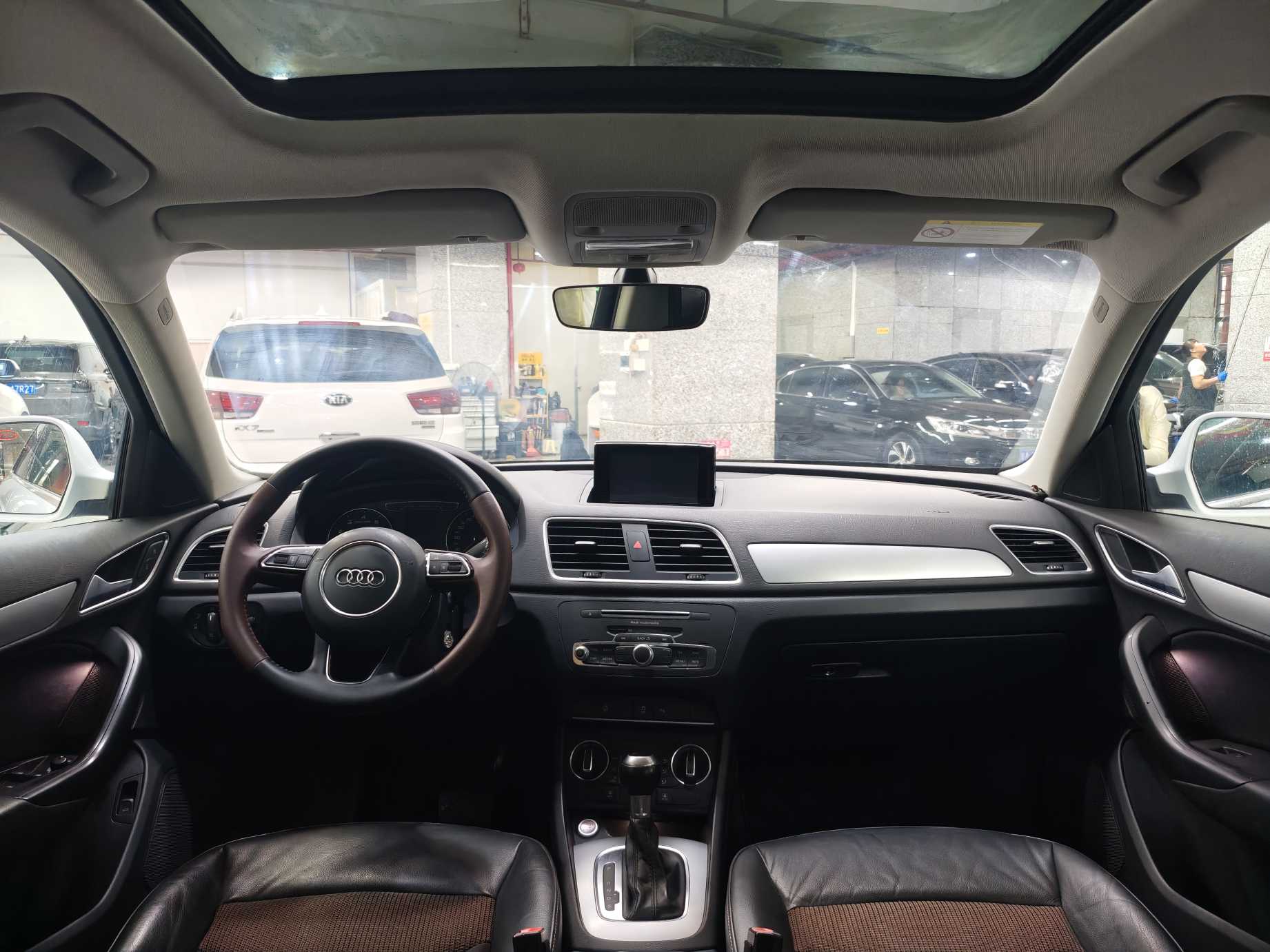 Audi Q3 2018 immagine di auto #5