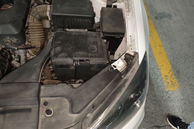 GEELY Emgrand 2018 car image #25