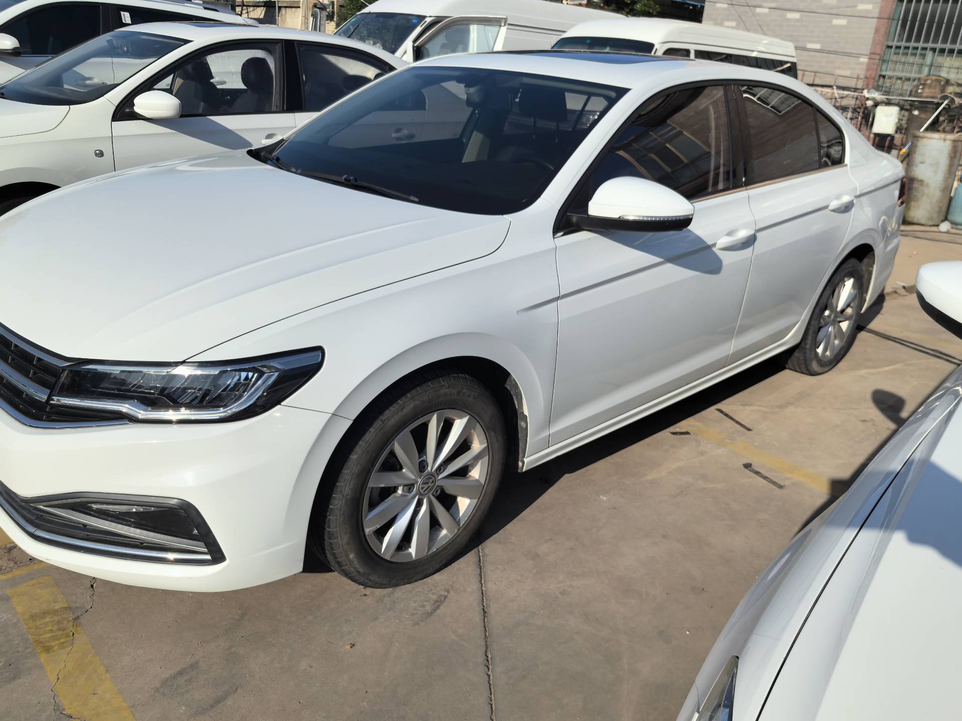 2019 image de voiture #3