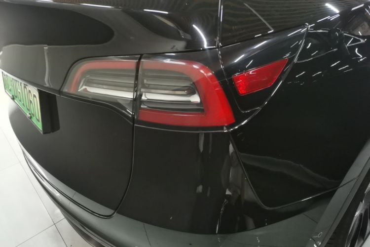 Tesla Model Y 2023 #8 Tesla Model Y 2023 car image #8