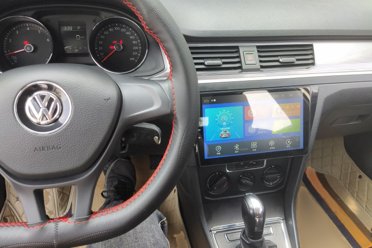 Volkswagen Bora 2018 car image #10