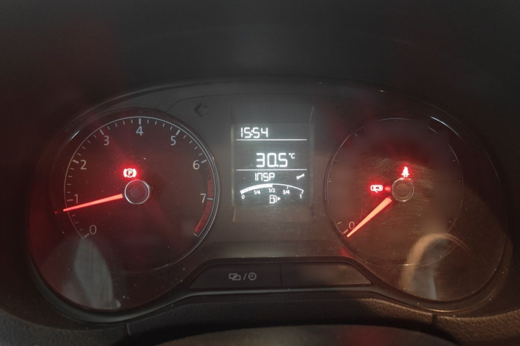 Volkswagen Polo 2014 car image #16