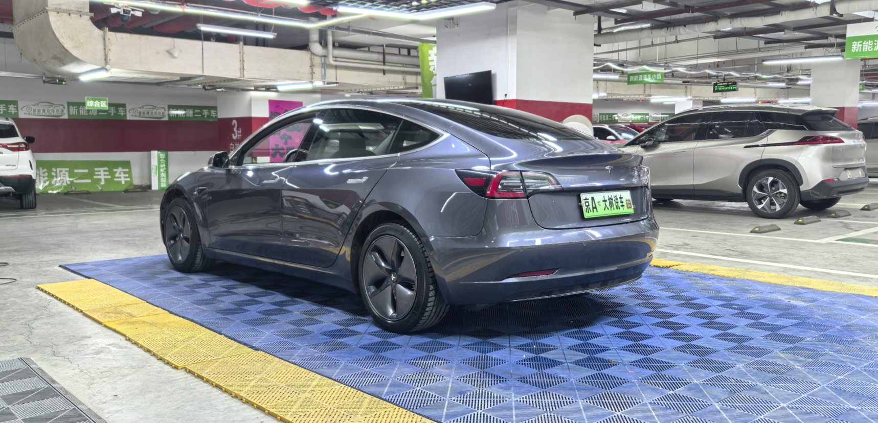 Tesla Model 3 (Imported) 2019 car image #9