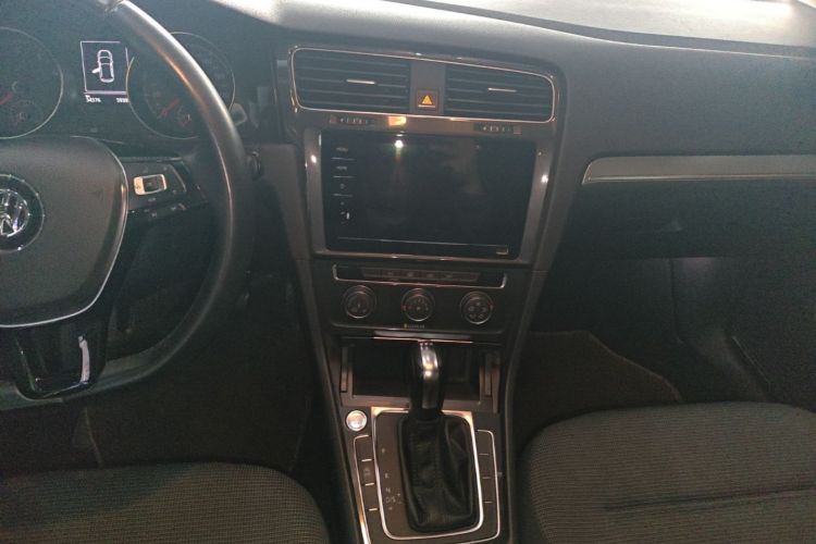 Volkswagen Golf 2020 #13 Volkswagen Golf 2020 صورة سيارة #13
