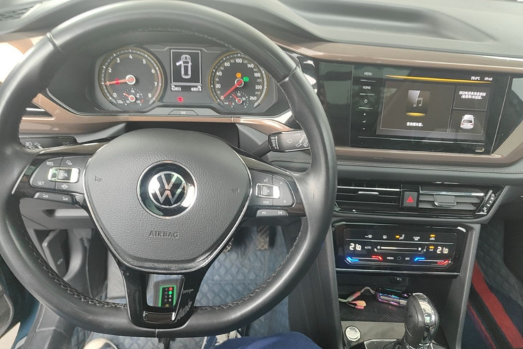 Volkswagen Tharu 2021 car image #10