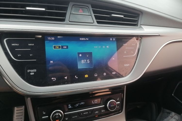 GEELY Emgrand GS 2018 car image #13